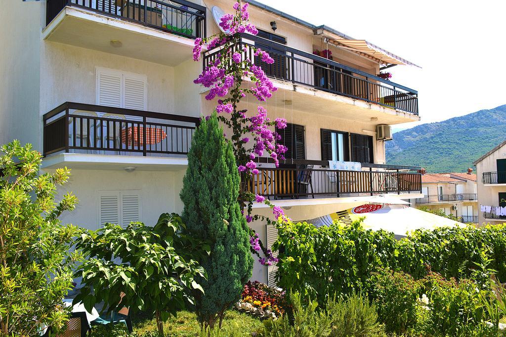 Petra Apartment Split Værelse billede